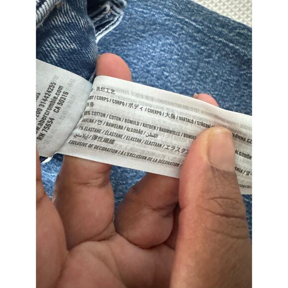 Abercrombie Womens Ultra High Rise Jeans SIZE 10 - Picture 3 of 9